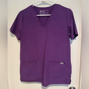 Women’s Figs Casma 3-pocket scrub top - S/Ultra Violet